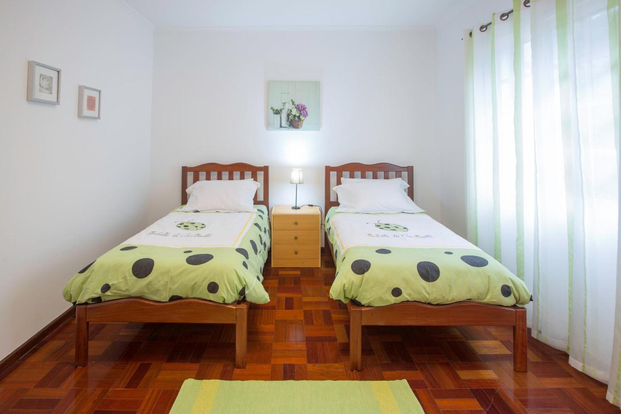 Charming Apartments In Funchal - Sao Goncalo Phòng bức ảnh