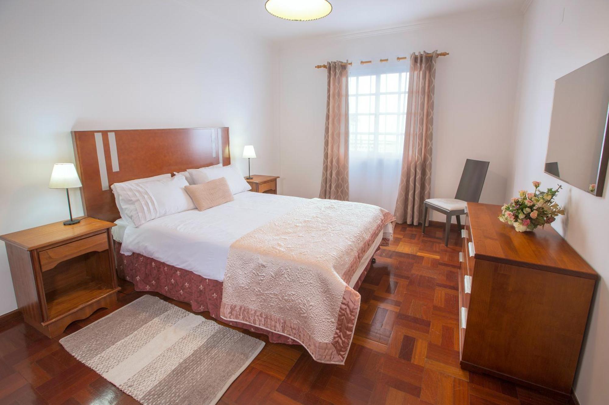 Charming Apartments In Funchal - Sao Goncalo Phòng bức ảnh