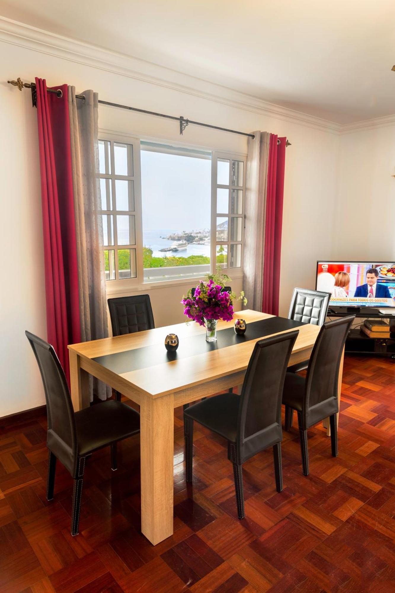 Charming Apartments In Funchal - Sao Goncalo Phòng bức ảnh