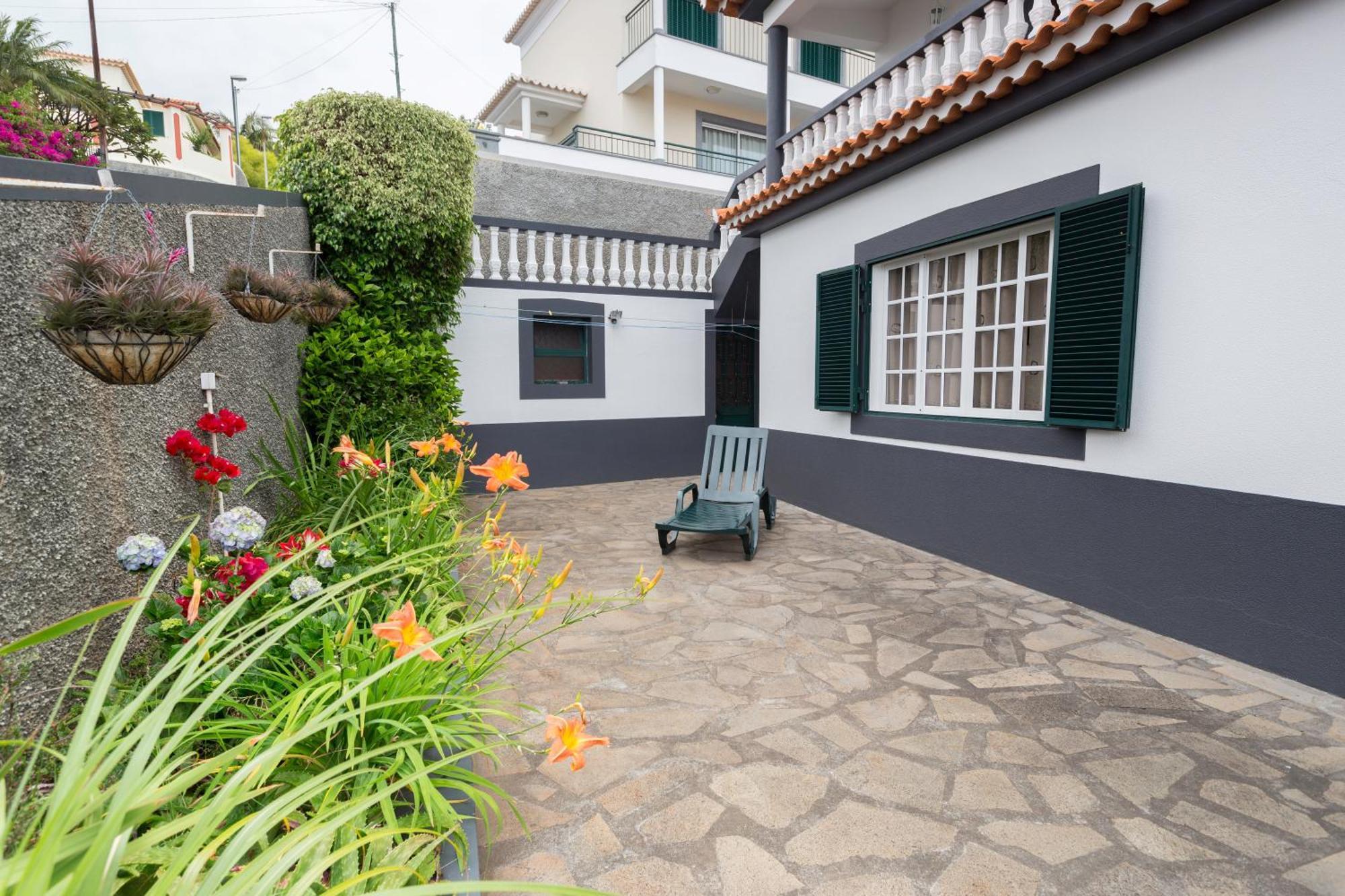 Charming Apartments In Funchal - Sao Goncalo Phòng bức ảnh